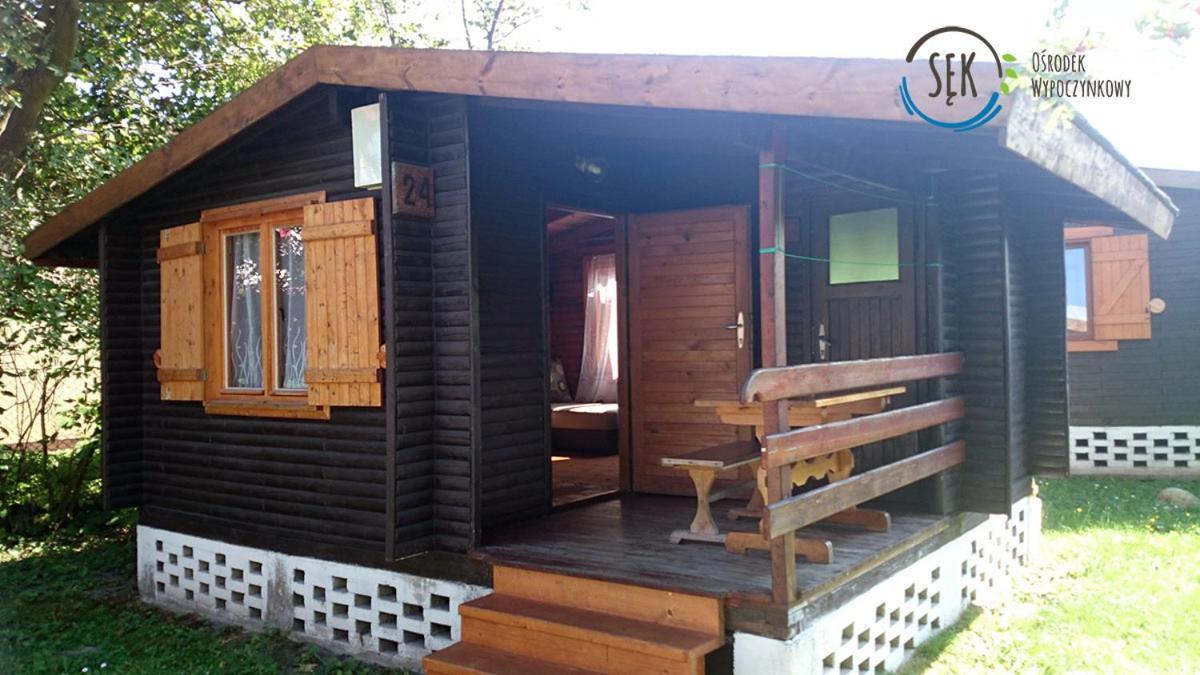 Villa O.W. Sek Karwia Exterior foto