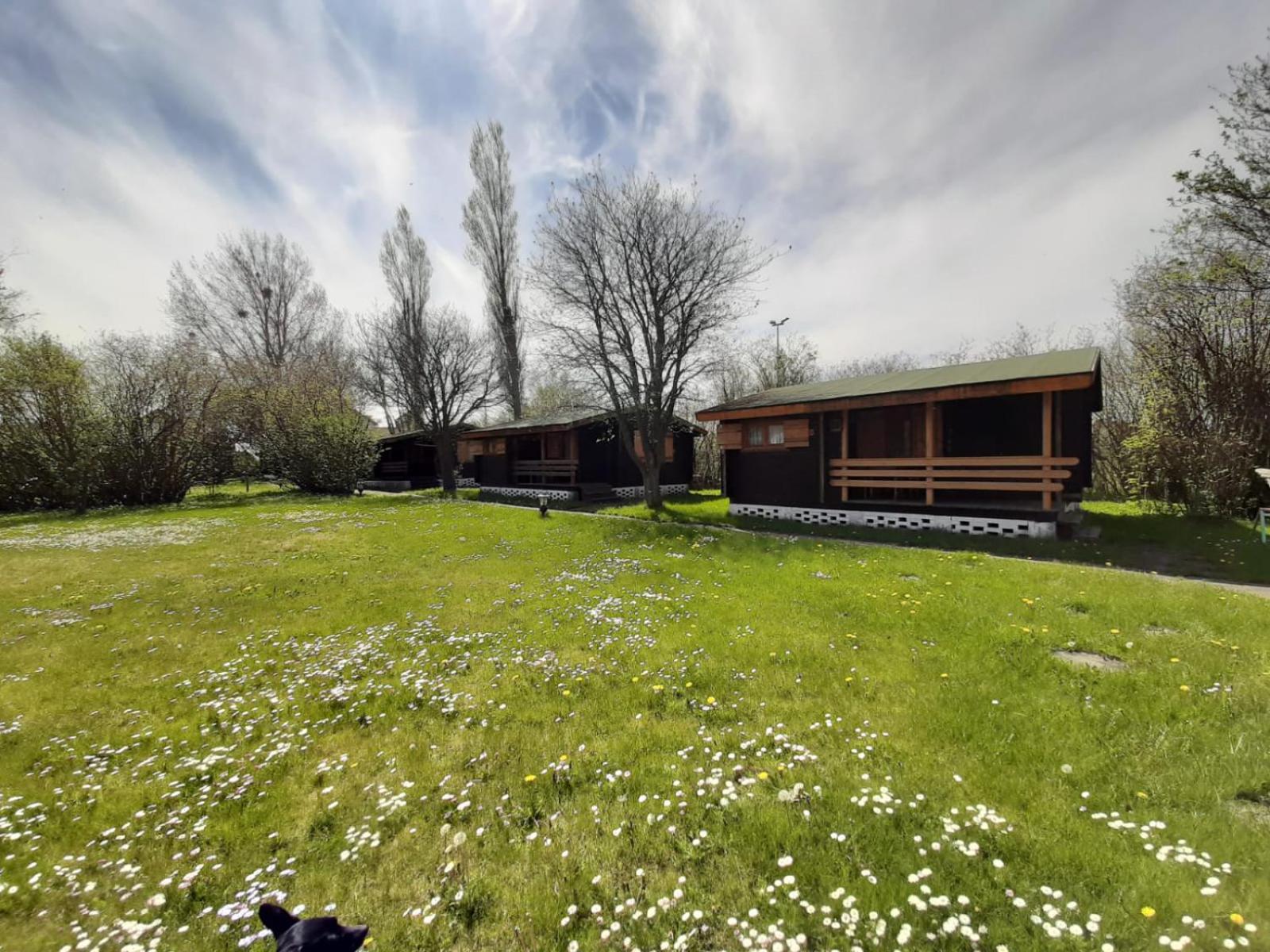 Villa O.W. Sek Karwia Exterior foto